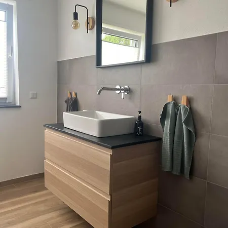 Moderne Familienfreundliche Am Waldrand Von Mit Terrasse Apartment *