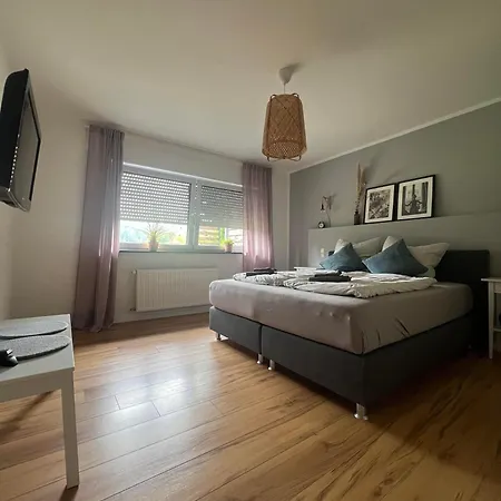 Daire Moderne Familienfreundliche Am Waldrand Von Mit Terrasse *