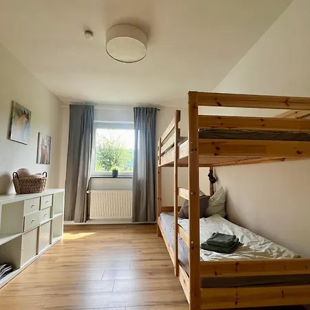 Moderne Familienfreundliche Am Waldrand Von Mit Terrasse Daire Prüm